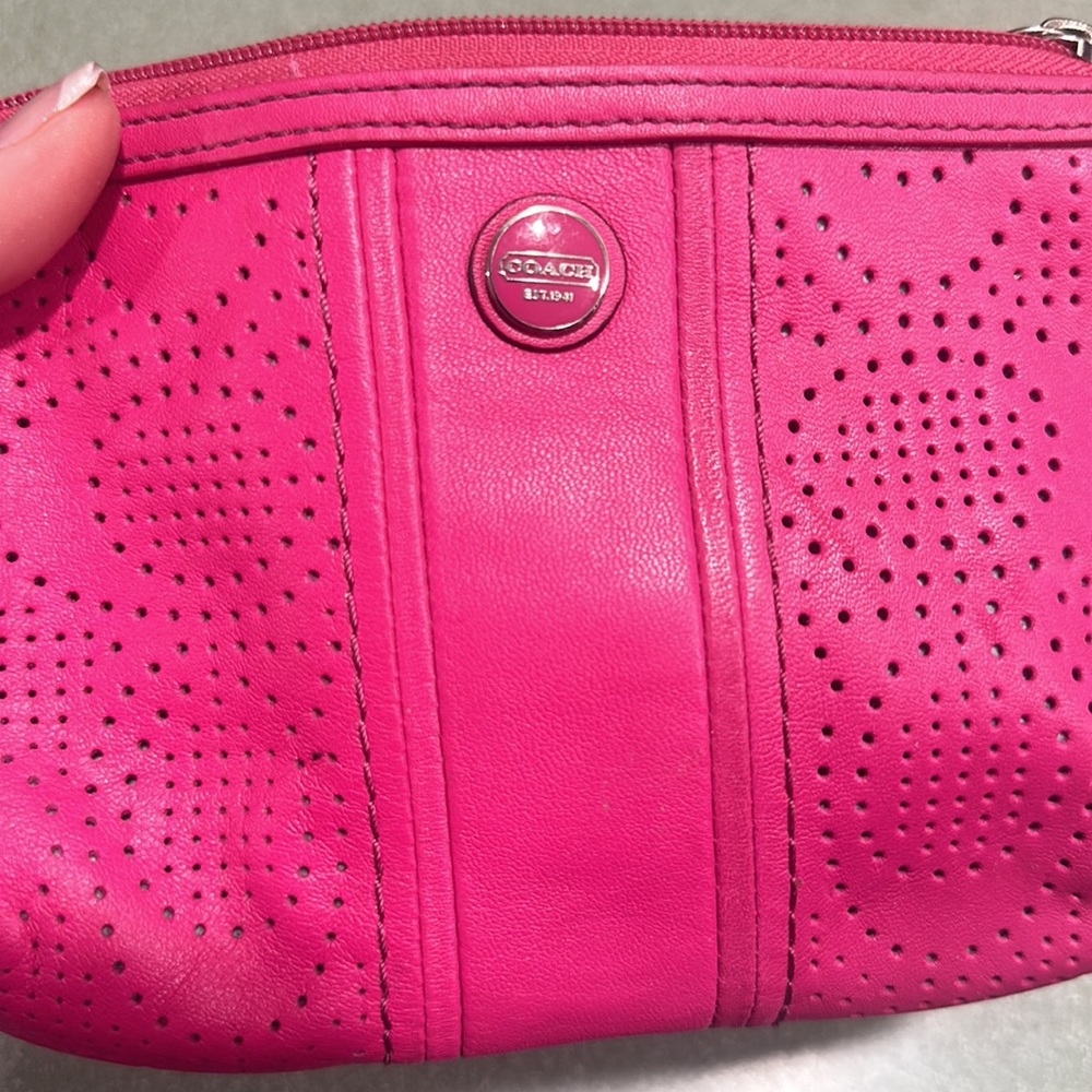 Coach wristlet - Picture 6 of 6